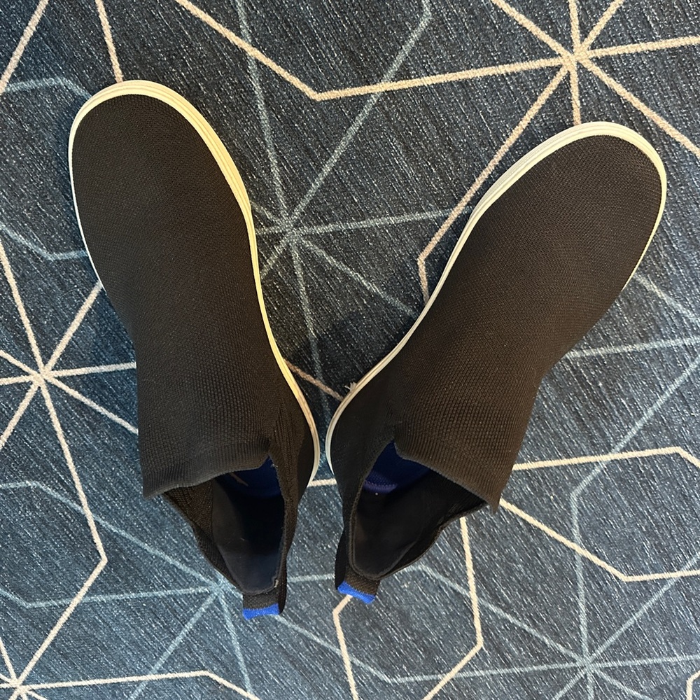 Rothys The Chelsea Sneaker Boot Womens 10 Black Knit Slip On Mid Top Stretch